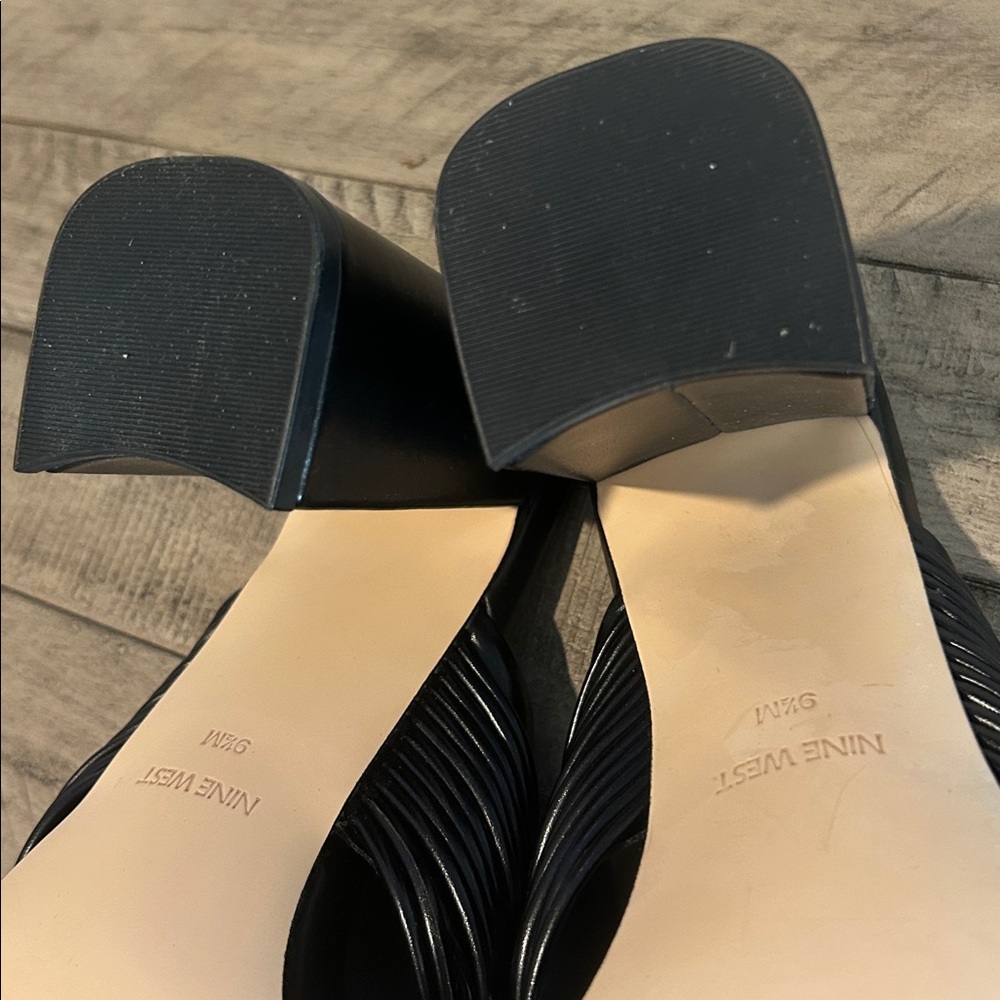 NWT Nine West Black Sandals Chunky Heels Knotted Top Slip Ons Versatile Size 9.5 - Picture 8 of 10